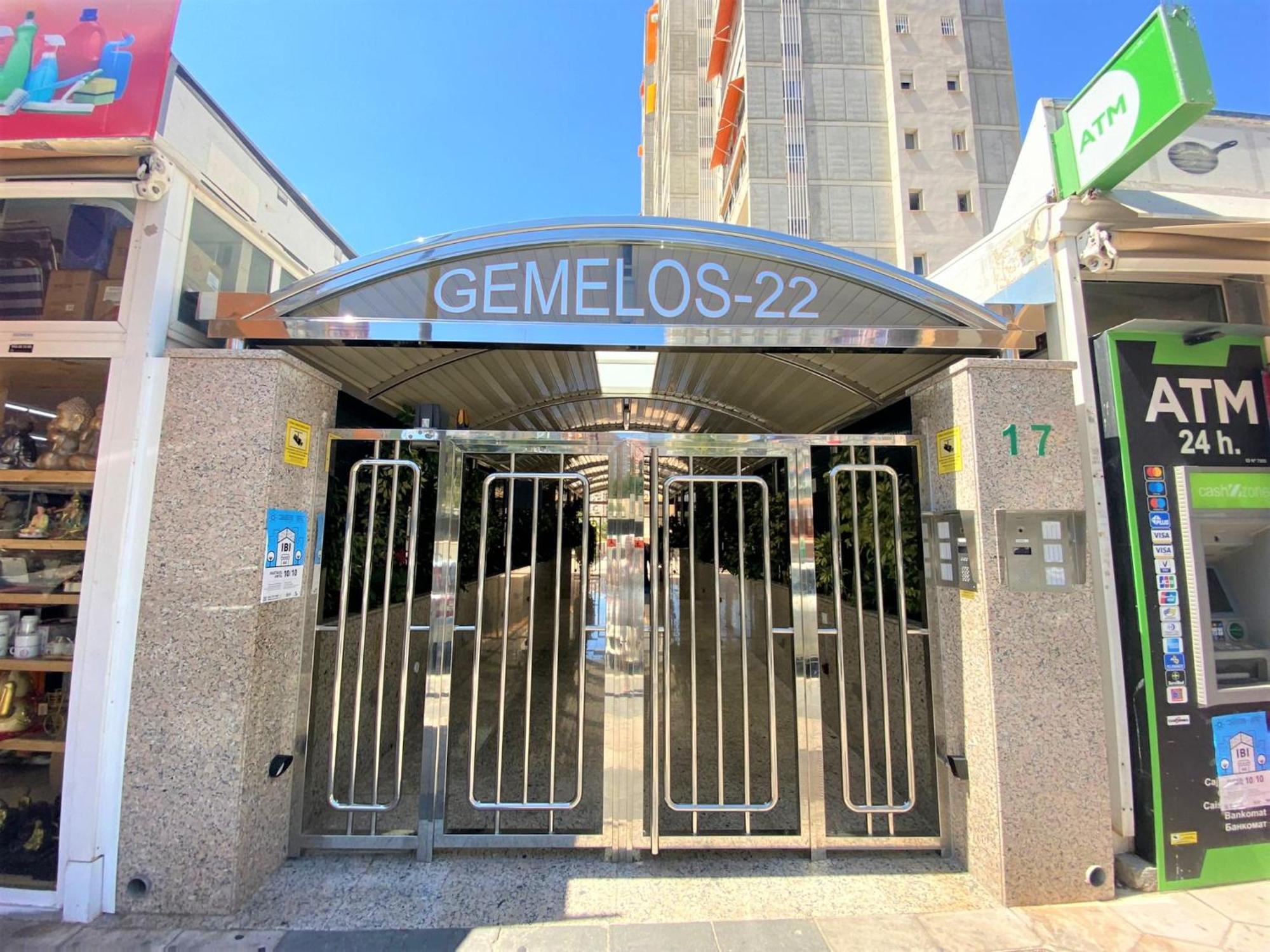 Gemelos 22-1-16 Benidorm Esterno foto