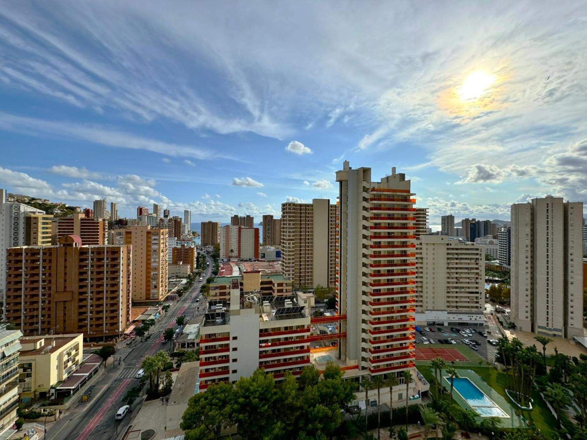 Gemelos 22-1-16 Benidorm Esterno foto
